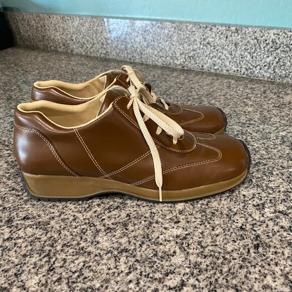 Anne Klein AK2 Brown Leather Lace Up Driving Sneaker Size 8M - Picture 4 of 11